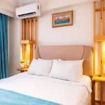 Maniz Aparthotel