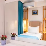 Maniz Lejlighedshotel 3*