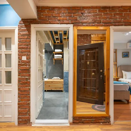 Hotel apartamentowy Maniz 4*