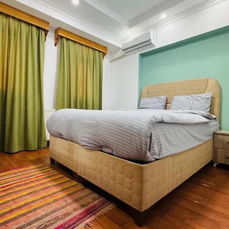 Hotel apartamentowy Maniz 4*