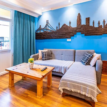 شقة فندقية Maniz 4*