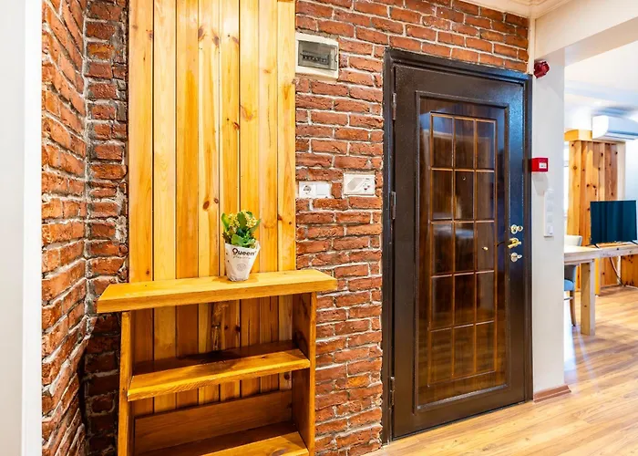 Apart-hotel Maniz 3*