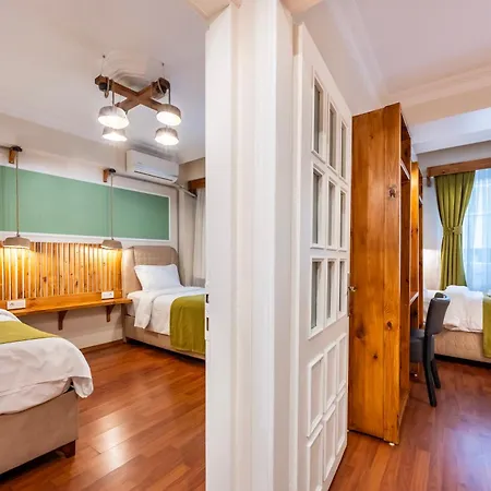 Maniz Apart Otel *